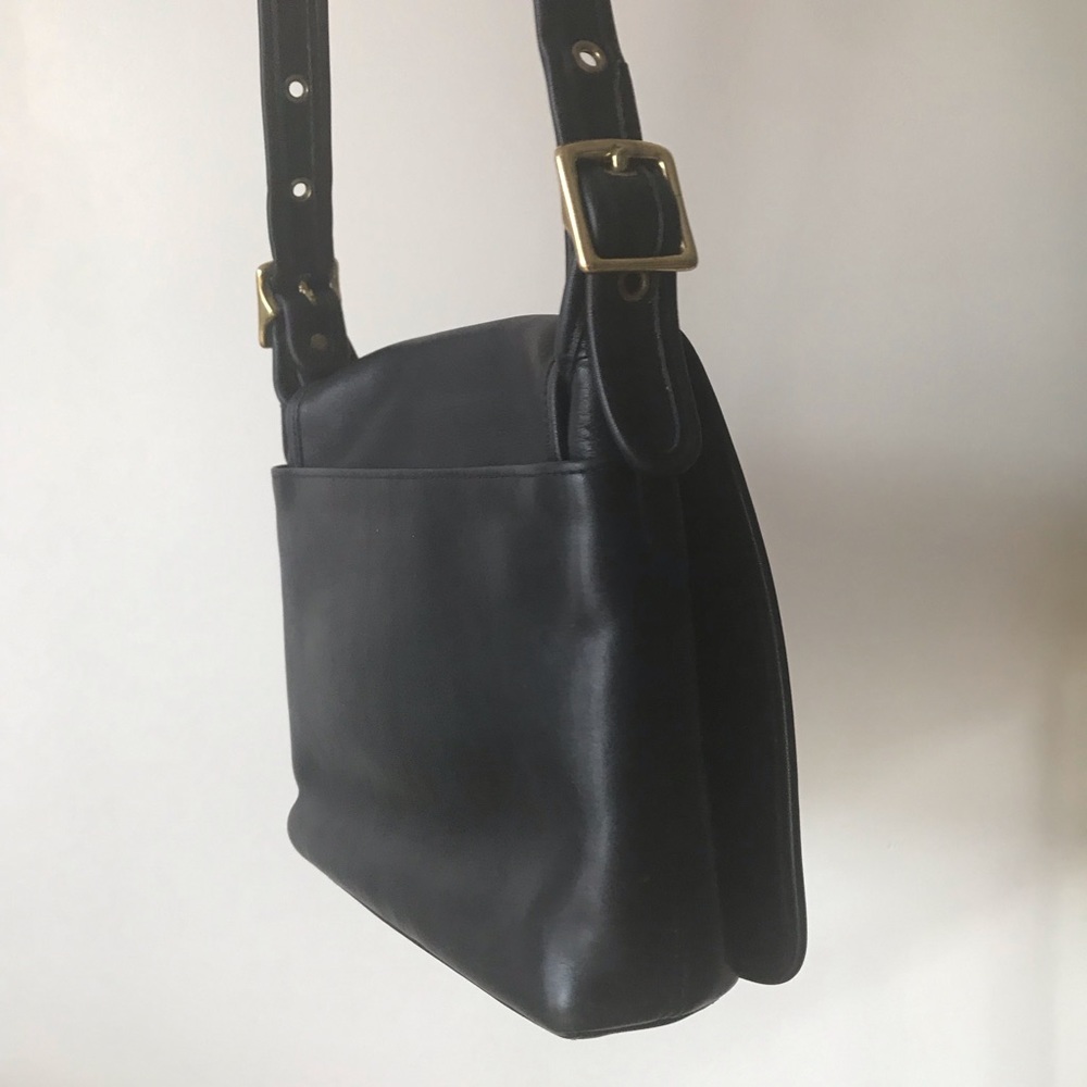 Vintage COACH Crossbody Purse - Picture 4 of 6